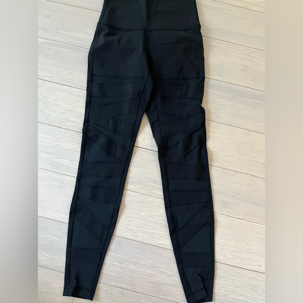 Lululemon mesh leggings
